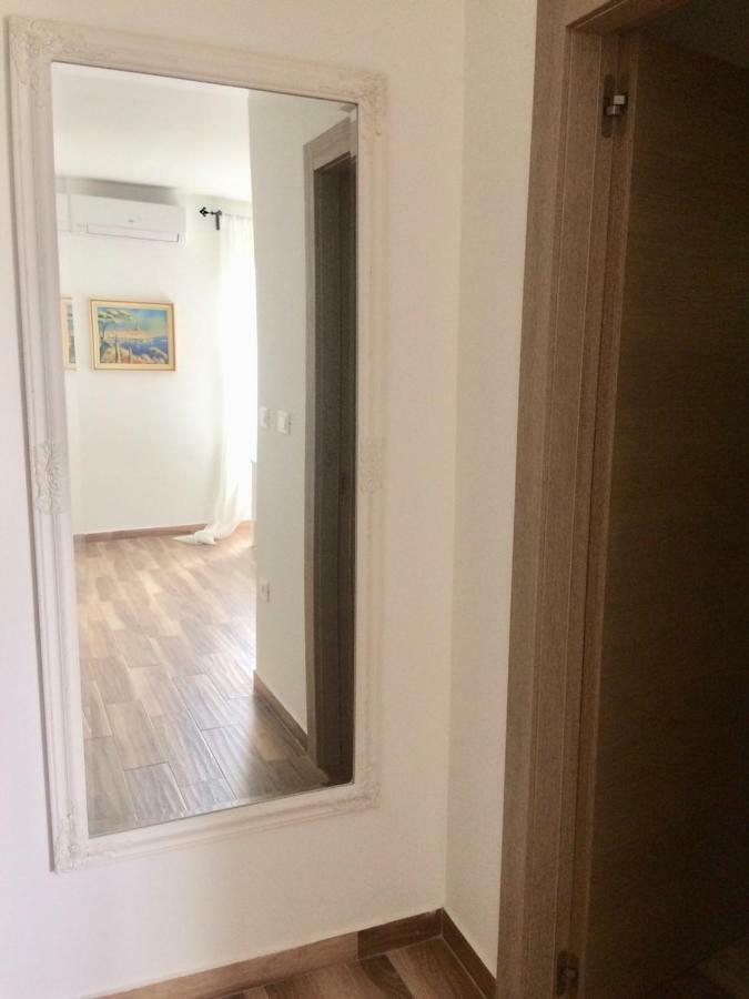 Apartment Mony 罗维尼 外观 照片