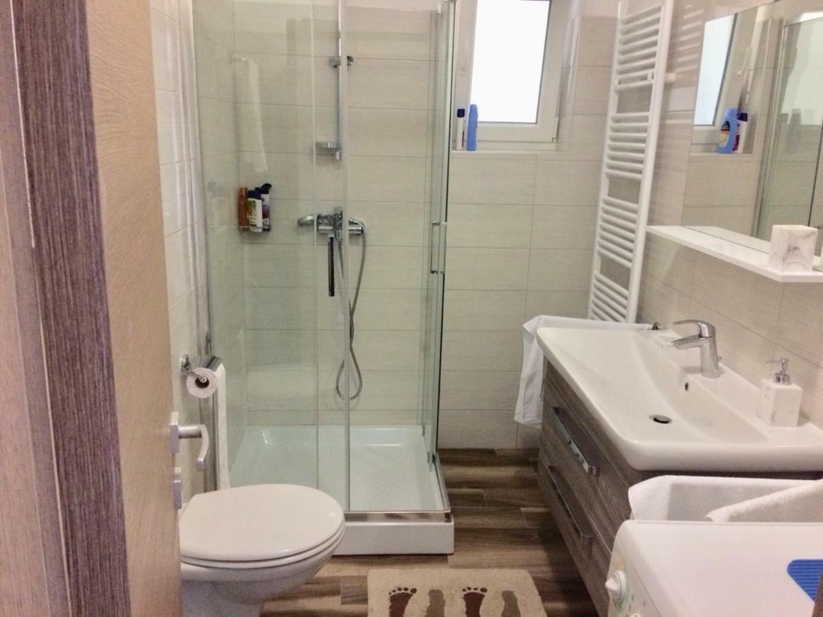 Apartment Mony 罗维尼 外观 照片