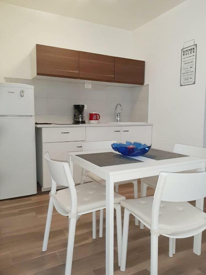 Apartment Mony 罗维尼 外观 照片