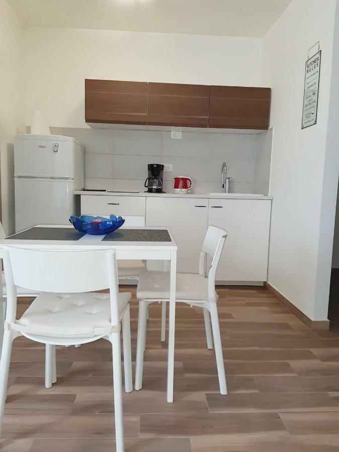 Apartment Mony 罗维尼 外观 照片